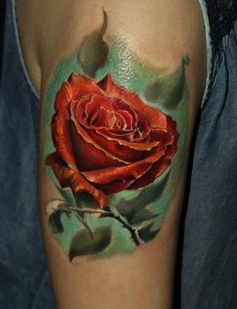 ładna róża tatuaż na ręce