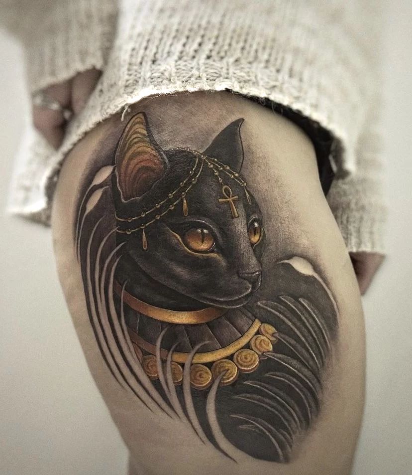 czarny kot z Egiptu