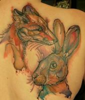 królik i lis tatuaże na plecach