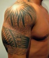 tatuaże na ramieniu dla mężczyzn