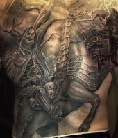 niesamowity tatuaż śmierć na koniu