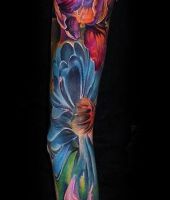 tatuaże kolorowe kwiatki