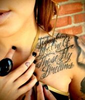 tatuaże dla dziewczyn napisy 53326