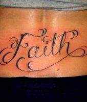 tatuaże dla dziewczyn napisy 81337