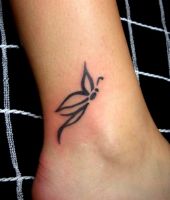 tatuaże damskie małe 2106