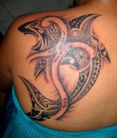 tatuaże damskie na plecach 39538