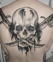 pirat tatuaż na plecach