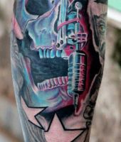 czaszka i maszynka do tatuażu