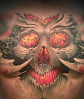 demony tatuaże na klatce piersiowej