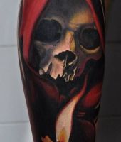 czaszka śmierć przy świeczce