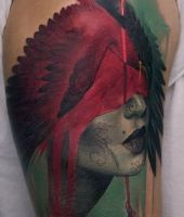 kobieta z zasłoniętymi oczami