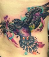 kolorowy tatuaż ptak