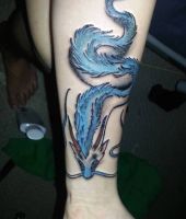 niebieski smok tatuaż