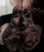 twarze tatuaże na rękach