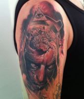 twarz piramida tatuaże horror