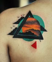 trójkąt tatuaż
