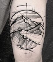 góry na celowniku - tatuaże na ręce