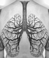 drzewo płuca tatuaż