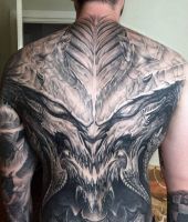 demon tatuaż na plecach 3