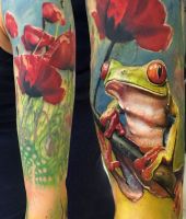 żaba i maki tatuaże na ręce