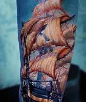 statek tatuaż realistyczny