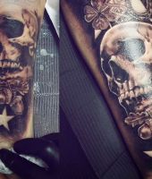 czaszka i żołędzie tatuaże dla faceta