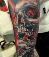 kolejna ladna czaszka na ręce