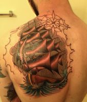 galleon tatuaż na plecach