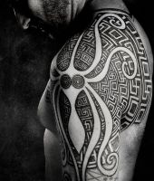 geometryczne tatuaże