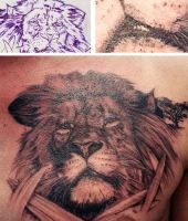 lew tatuaż na piersi