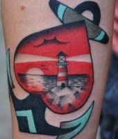 serce kotwica latarnia morska tatuaż