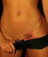 tatuaż dla kobiety kwiatek